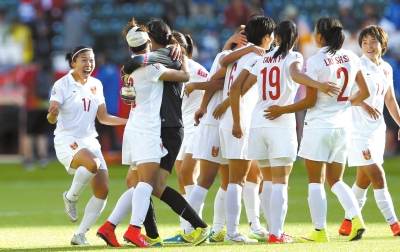中国女足杀入世界杯八强 队员月薪目前仅数千元